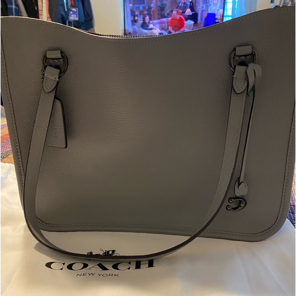 Coach Tyler Carryall